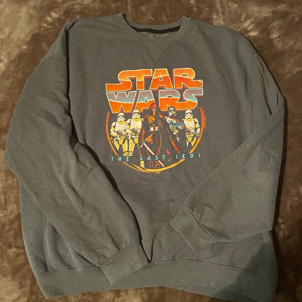 Star Wars - The Last Jedi Sweater. XXL.
